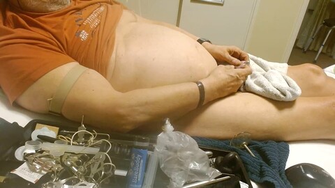 Solo-Blasen-Spiel im niederländischen Stil HD Gay movie