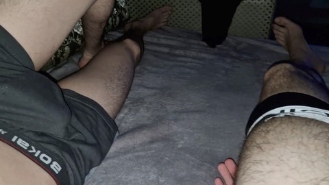 Unbekannter Mann schluckt meine Ladung und nimmt meinen Schwanz in seinen Arsch! HD Gay movie