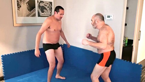 Dominazione piedi, porno 4k, schiavo HD Gay movie